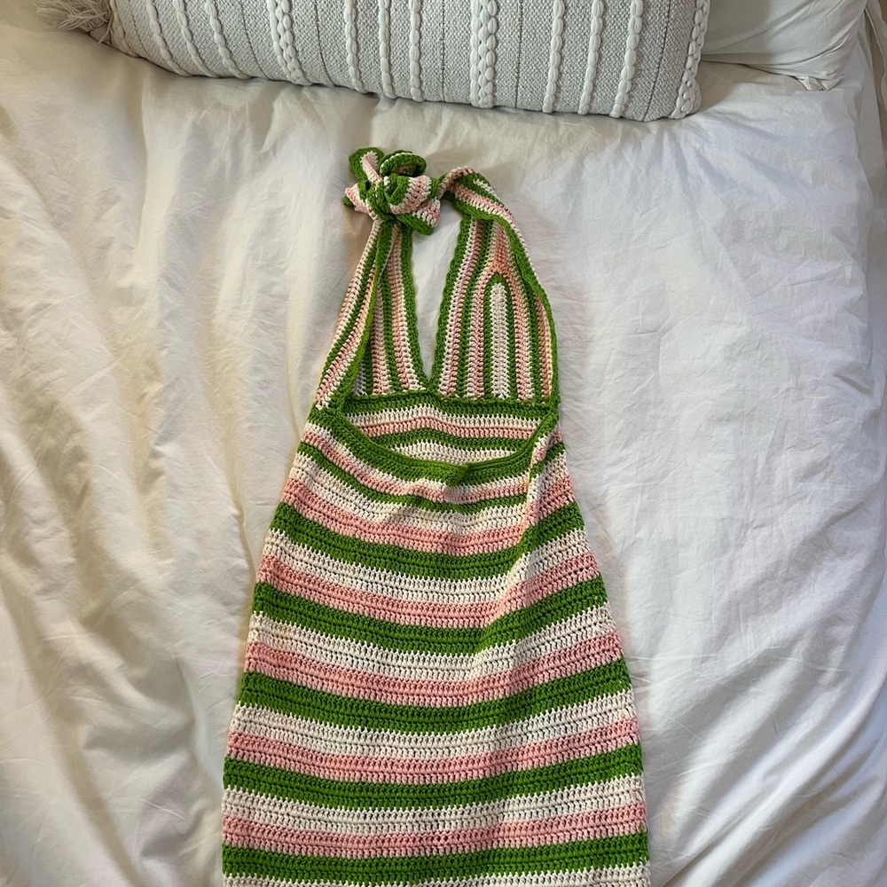 Beginning boutique halter dress - Picture 2 of 4